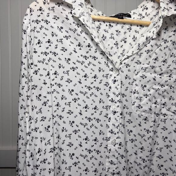 Velvet Heart Women's Long Sleeve Floral Print Shirt Blouse Button Down Hi Low - Picture 6 of 9